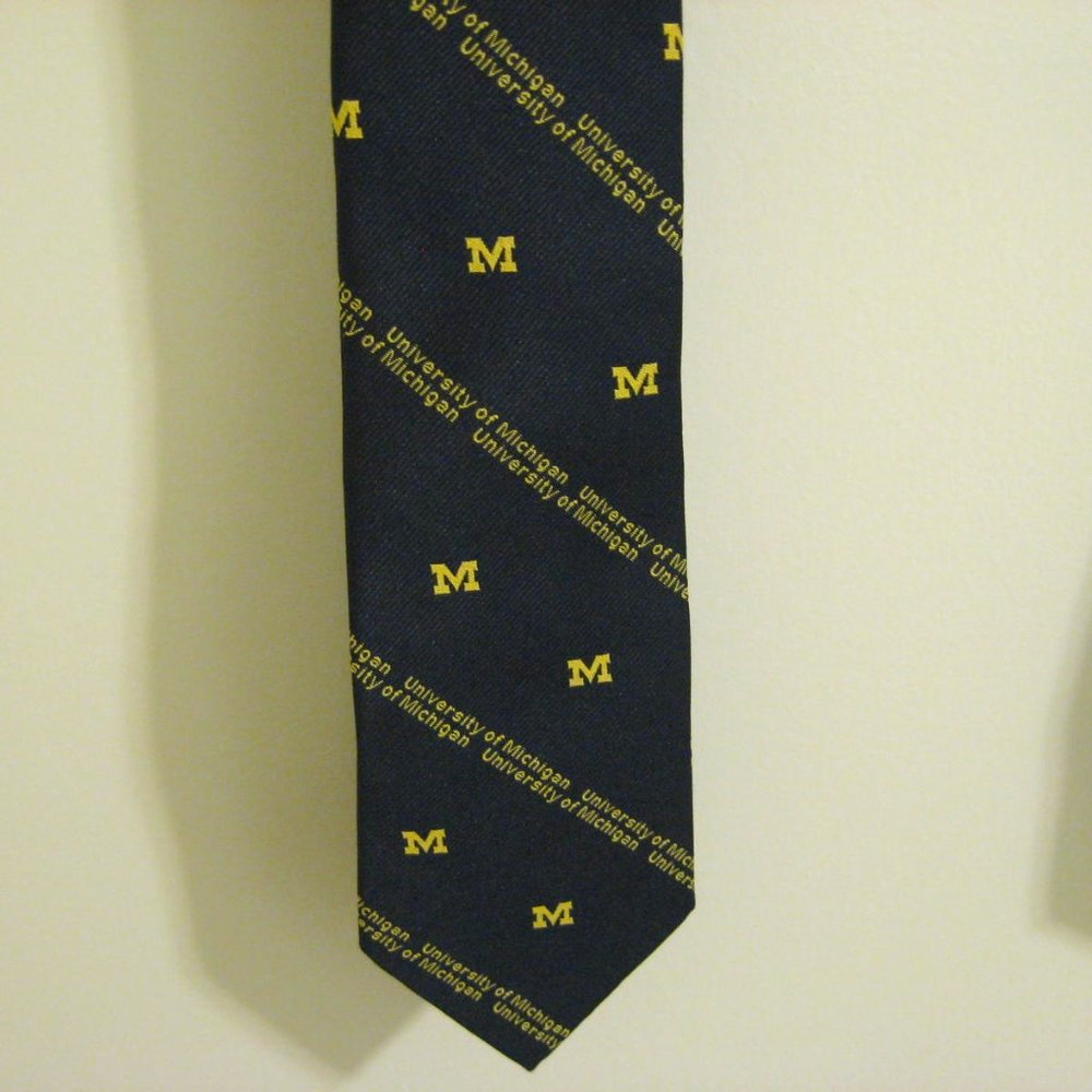 U of M Dress Tie